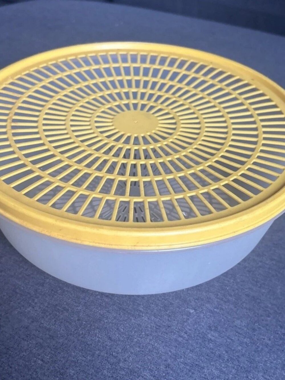 Colander Veggie Washer Vintage Tupperware 1835-4 Strainer Bowl With Lid